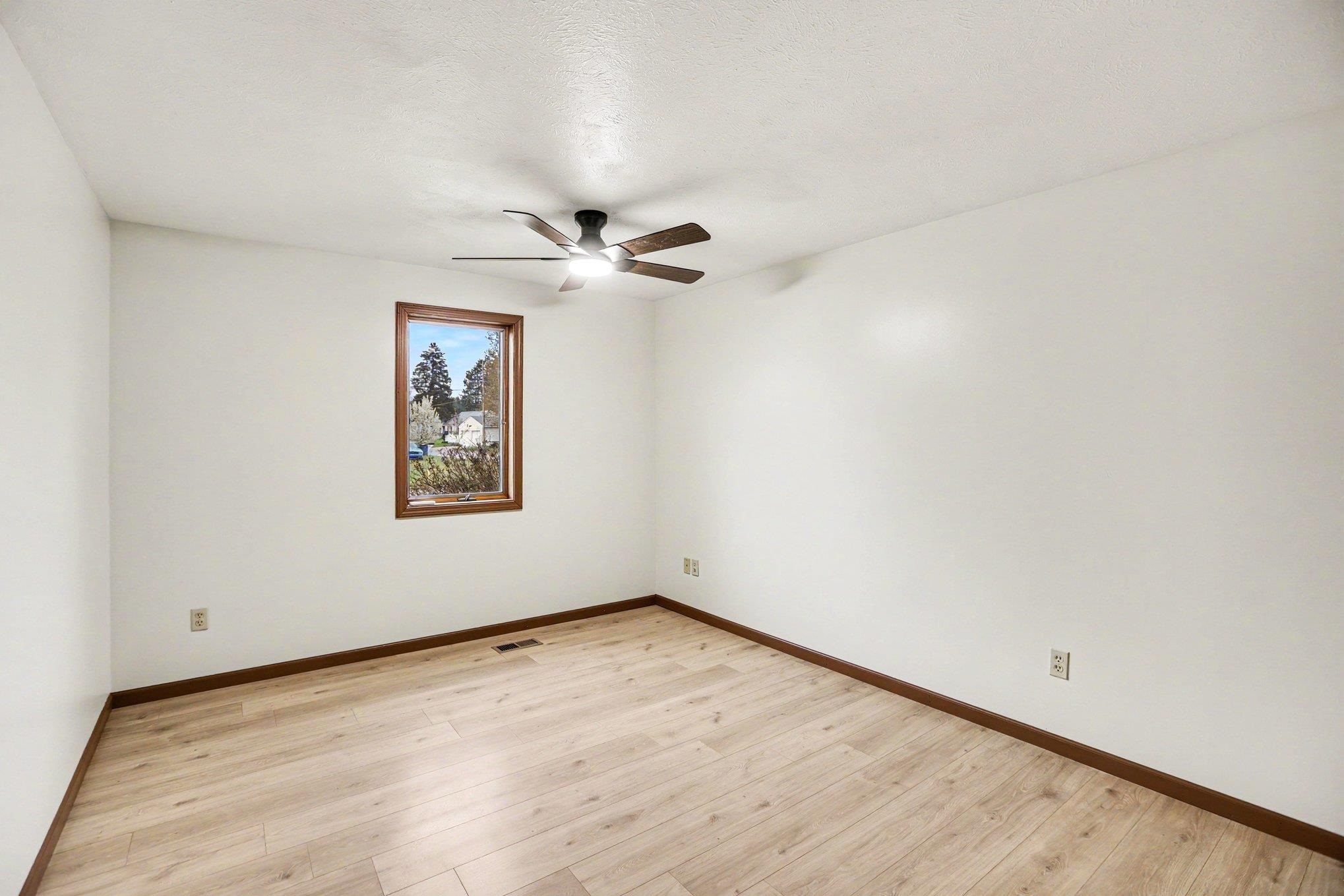 1401 Cummer Street Cadillac, MI 49601 - Photo 16 of 27