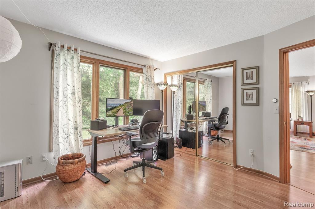 21745 River Ridge Trail, Unit 129 Farmington Hills, MI 48335 - Photo 19 of 34