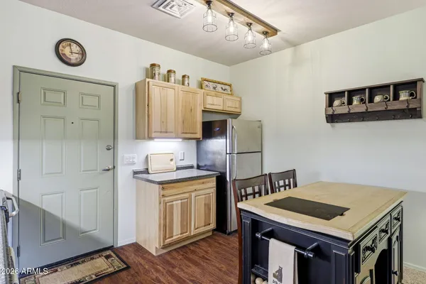 $104,000 | 2381 Quarter Horse Trail, Unit 105, Overgaard, AZ 85933