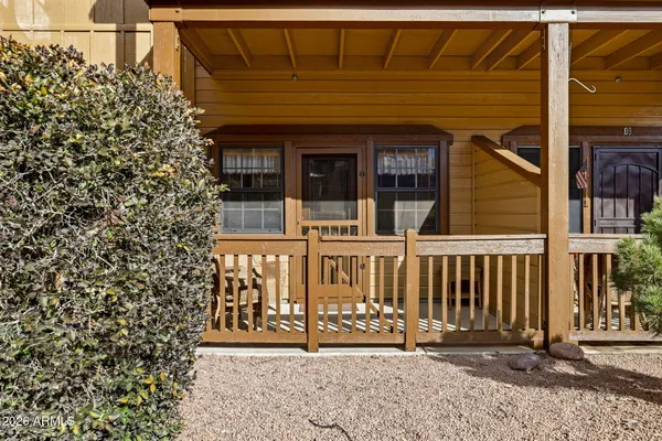$104,000 | 2381 Quarter Horse Trail, Unit 105, Overgaard, AZ 85933