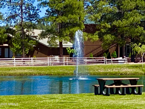 $104,000 | 2381 Quarter Horse Trail, Unit 105, Overgaard, AZ 85933