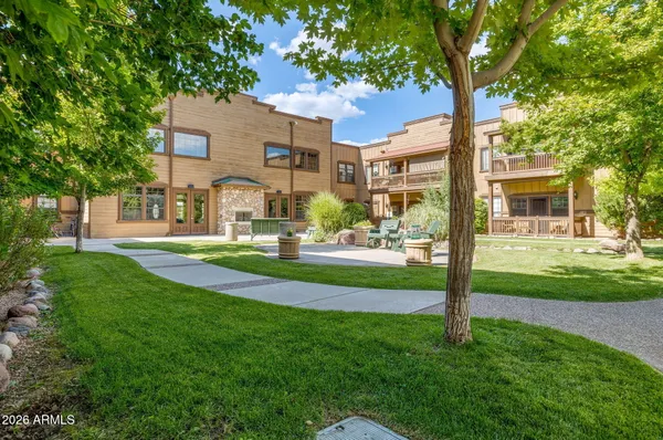 $104,000 | 2381 Quarter Horse Trail, Unit 105, Overgaard, AZ 85933