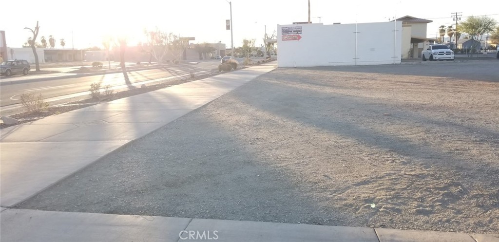 249 Hobsonway Blythe, CA 92225 - Photo 3 of 10