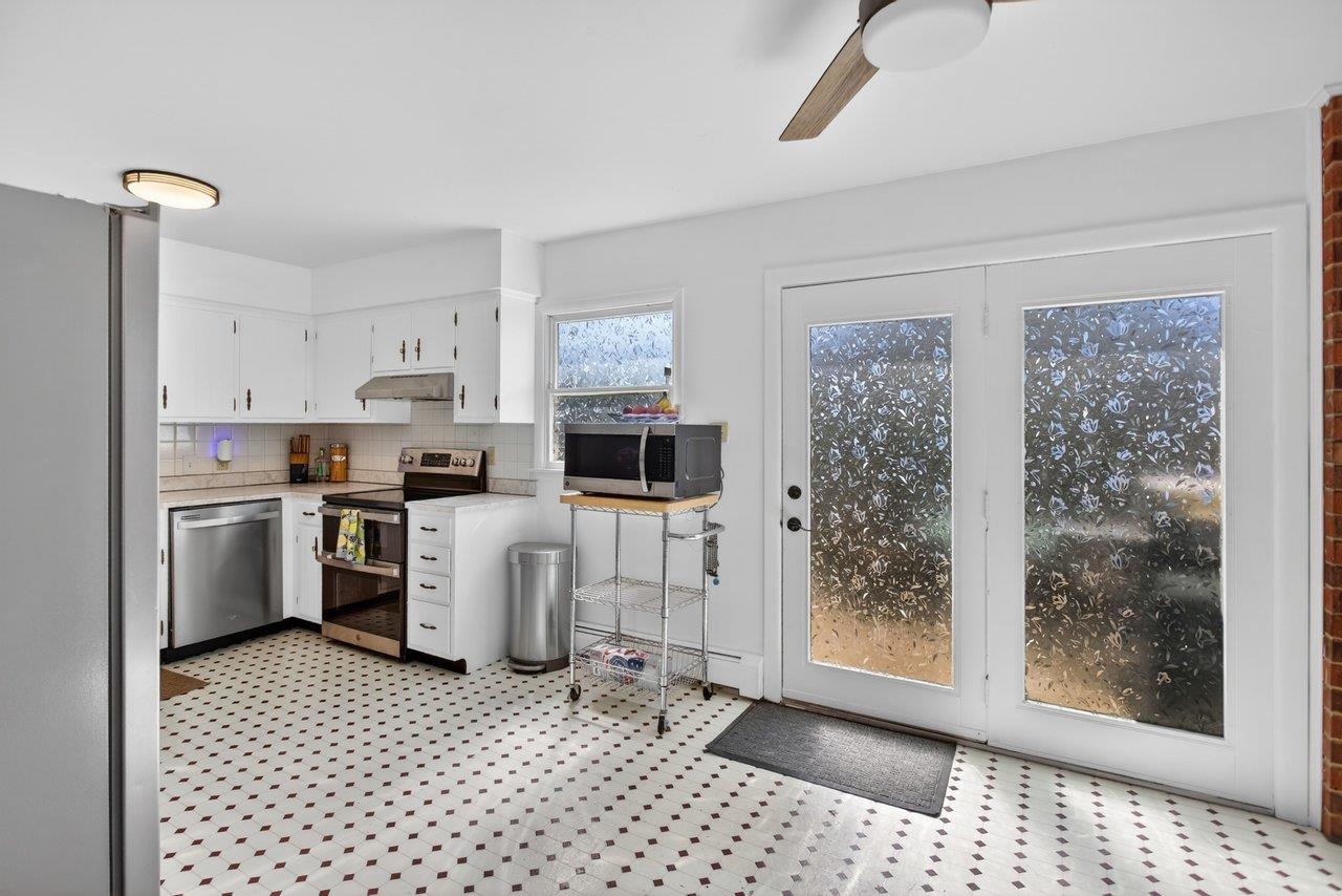 420 West Spring Street Woodstock, VA 22664 - Photo 14 of 67