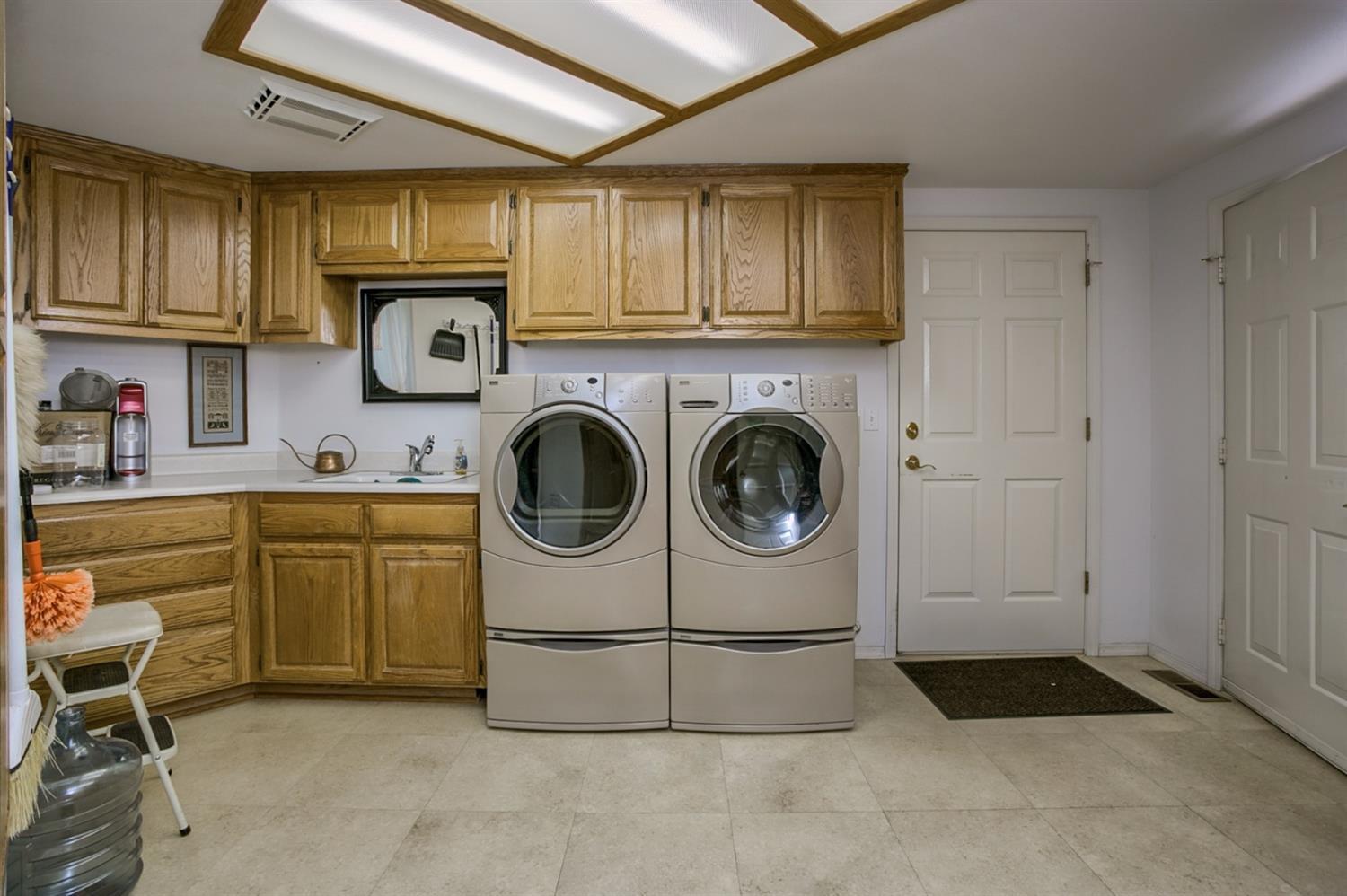 668 Espey Road Grants Pass, OR 97527 - Photo 26 of 34 Additional Photo