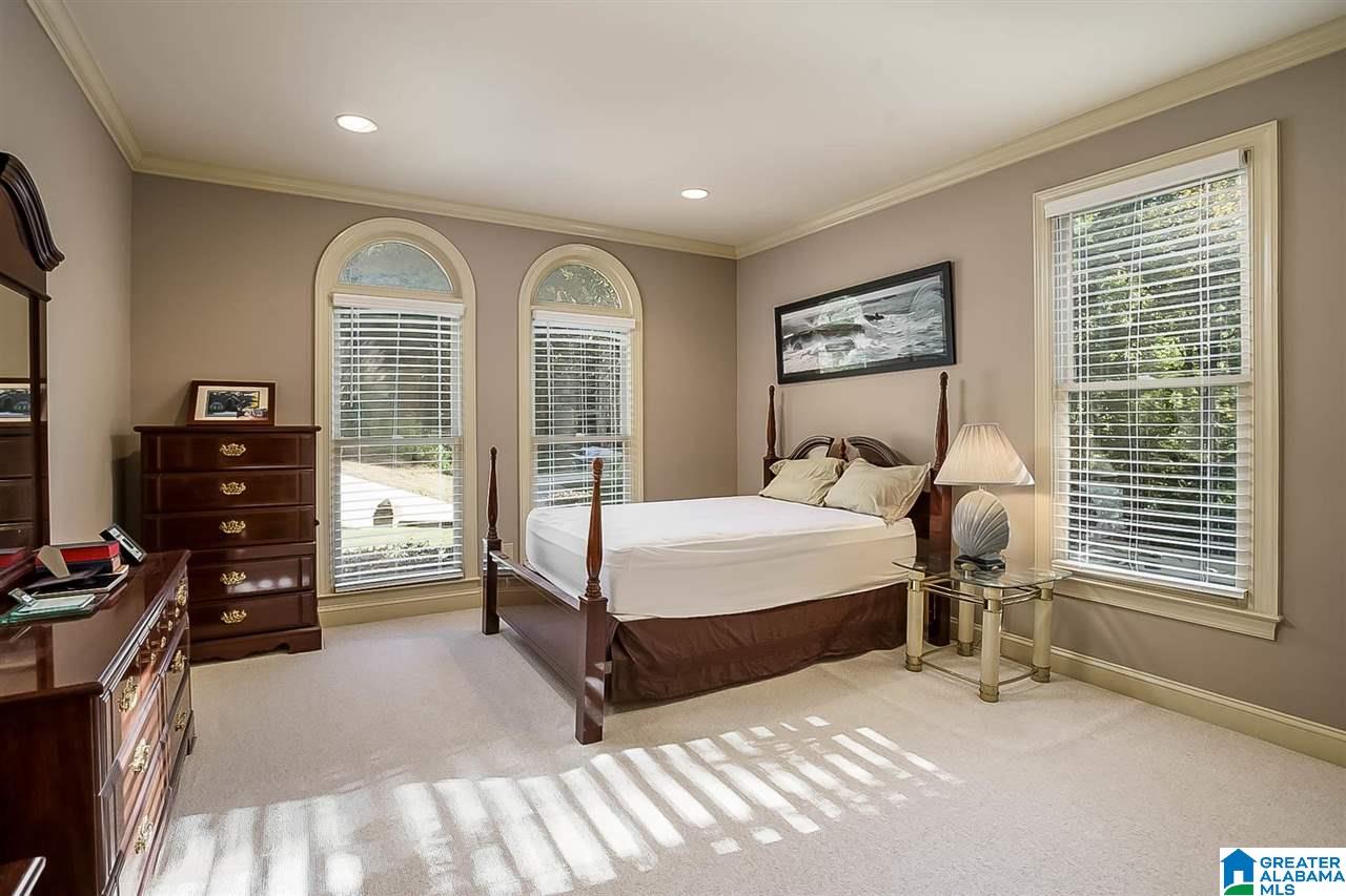 1073 Oak Tree Road Birmingham, AL 35244 - Photo 25 of 47