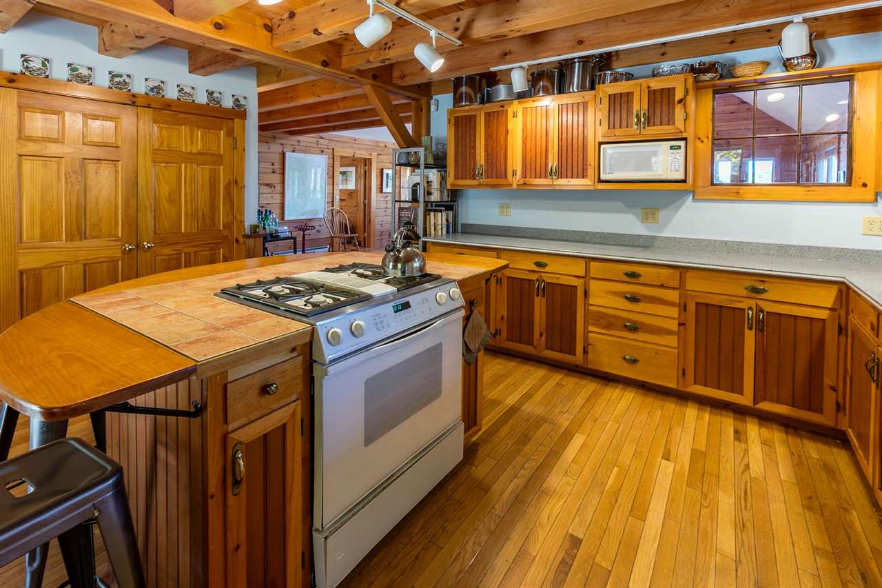 286 Bragg Road Thetford, VT 05045 - Photo 11 of 29