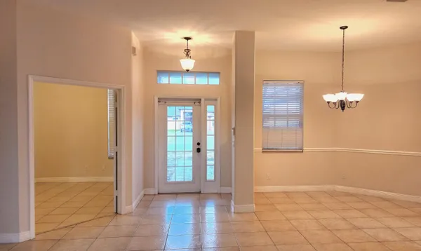 $2,900 | 1792 Southwest Starman Avenue, Port St. Lucie, FL 34953