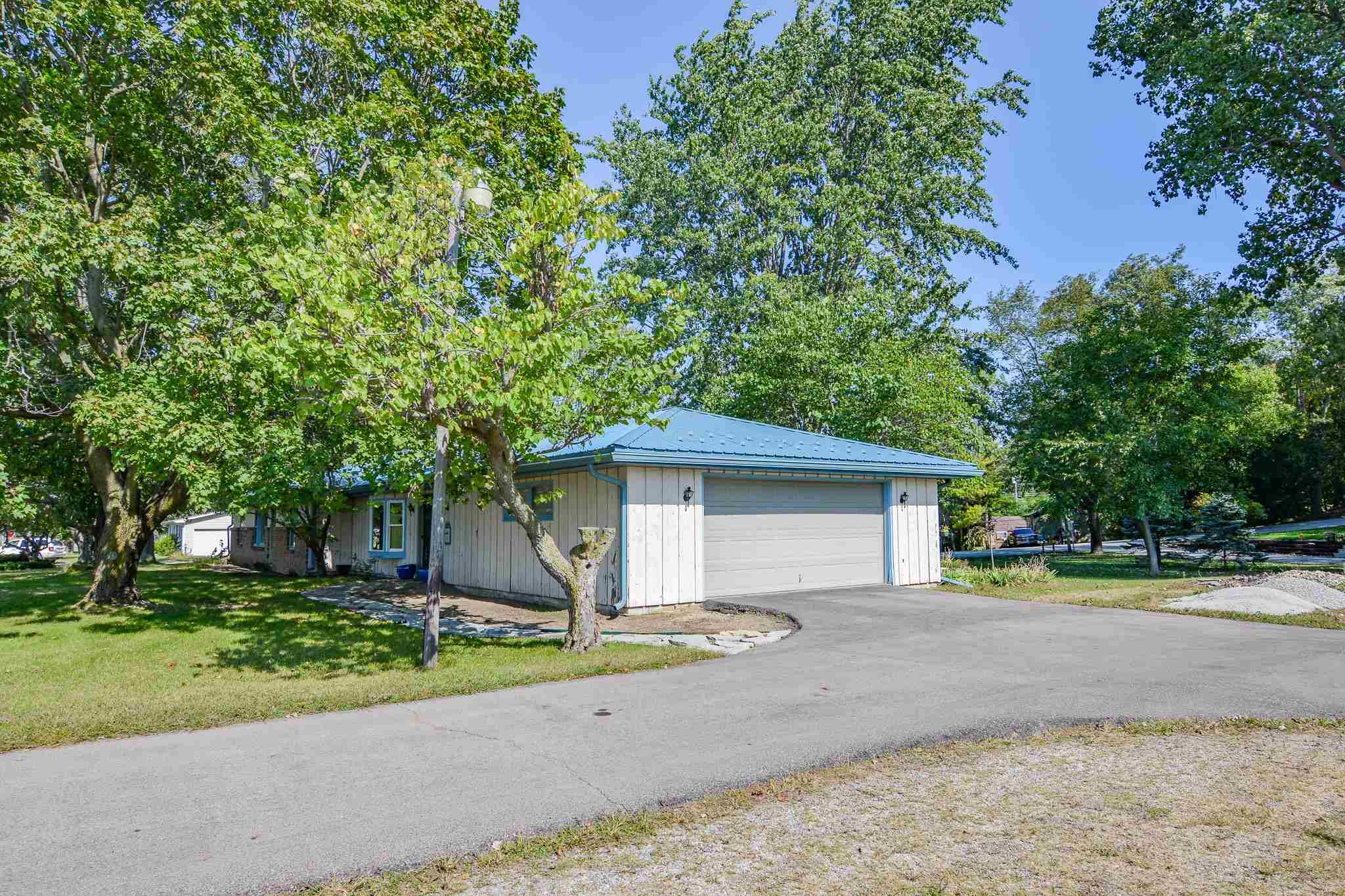 1782 South Country Club Road Warsaw, IN 46580 - Photo 29 of 36 Gallery Image 29