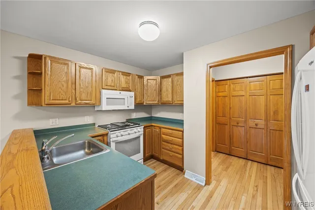 $284,000 | 5225 Bridle Path Lane, Lewiston, NY 14092