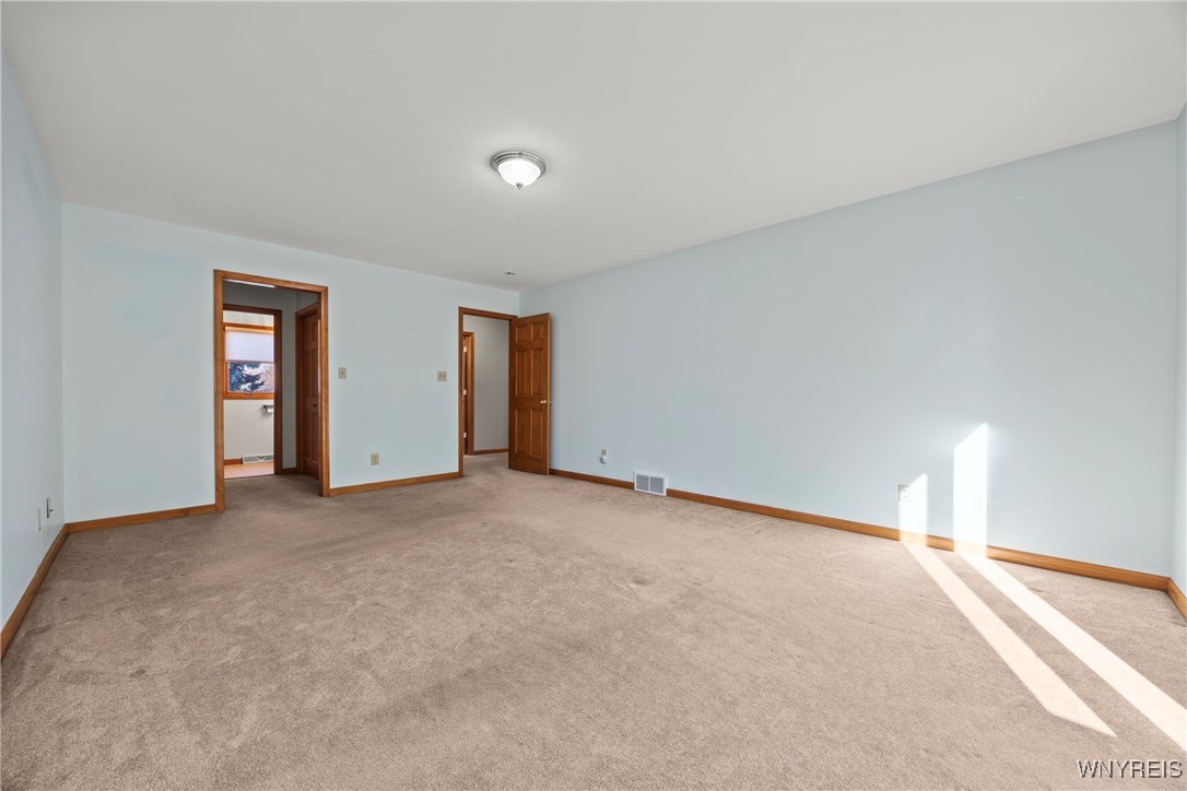 5225 Bridle Path Lane Lewiston, NY 14092 - Photo 18 of 44