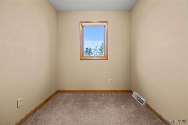 $284,000 | 5225 Bridle Path Lane, Lewiston, NY 14092