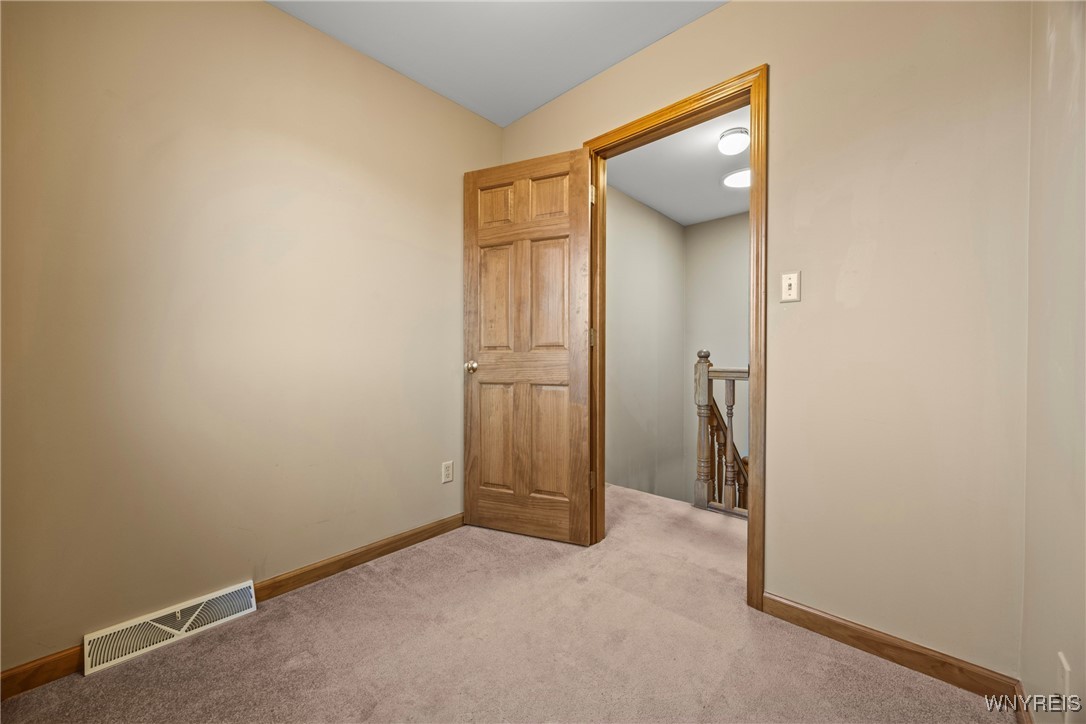 5225 Bridle Path Lane Lewiston, NY 14092 - Photo 27 of 44 office/den on second floor