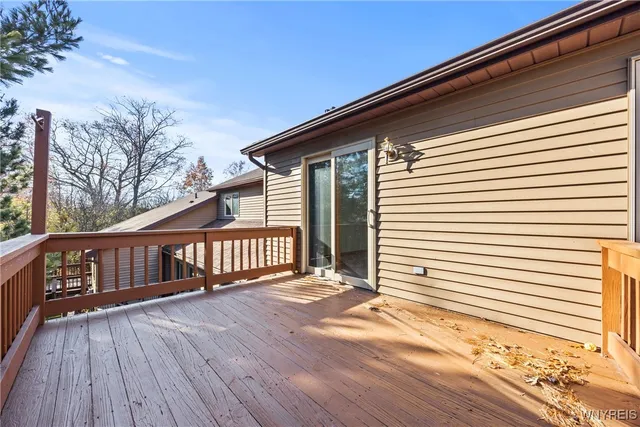 $284,000 | 5225 Bridle Path Lane, Lewiston, NY 14092