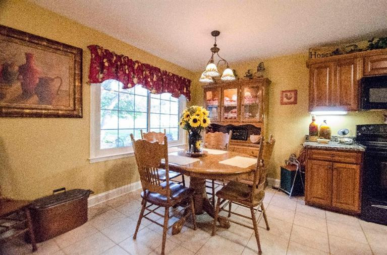 2221 Hume Road Lexington, KY 40516 - Photo 23 of 46 Photo 23