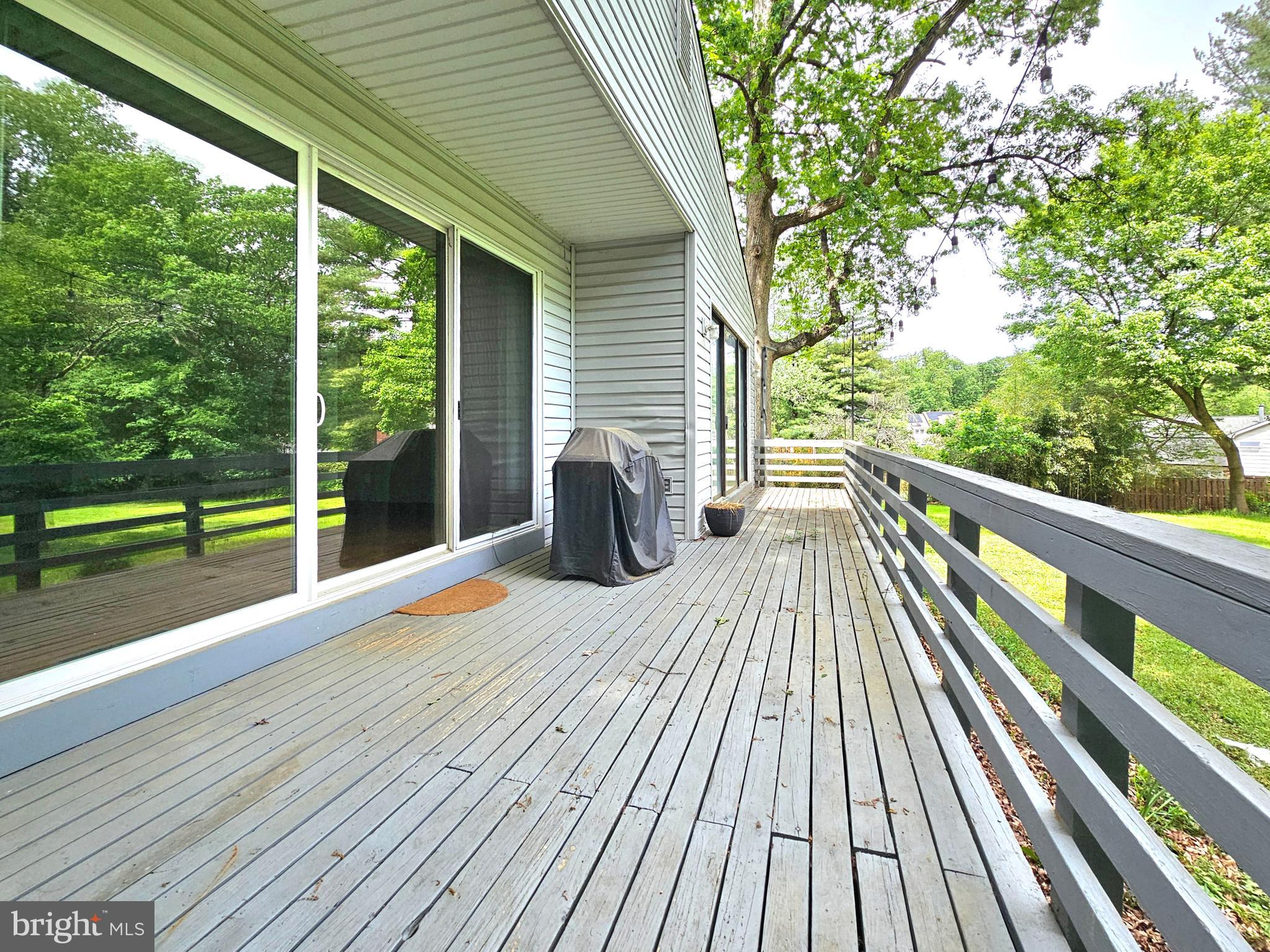 317 Adahi Road Southeast Vienna, VA 22180 - Photo 19 of 24 Rear deck
