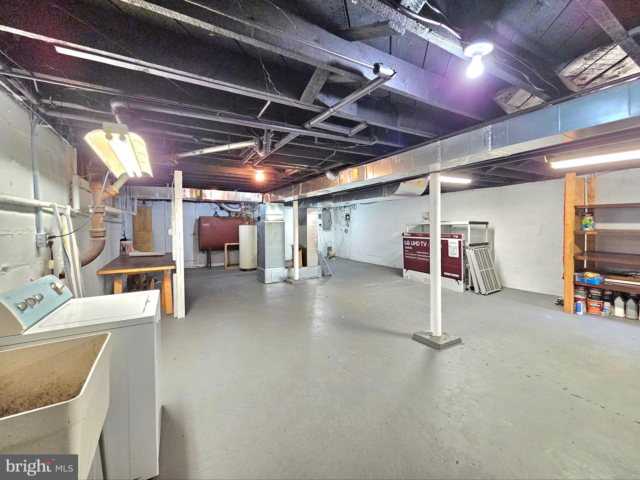 317 Adahi Road Southeast Vienna, VA 22180 - Photo 20 of 24 Basement front room