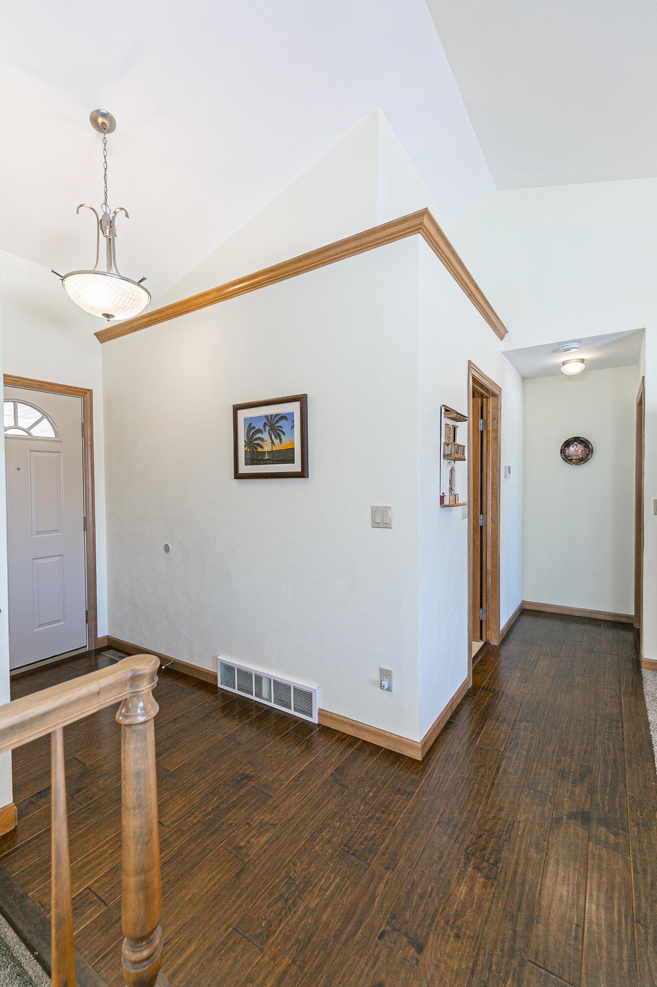 2190 Hidden Creek Road Neenah, WI 54956 - Photo 13 of 39