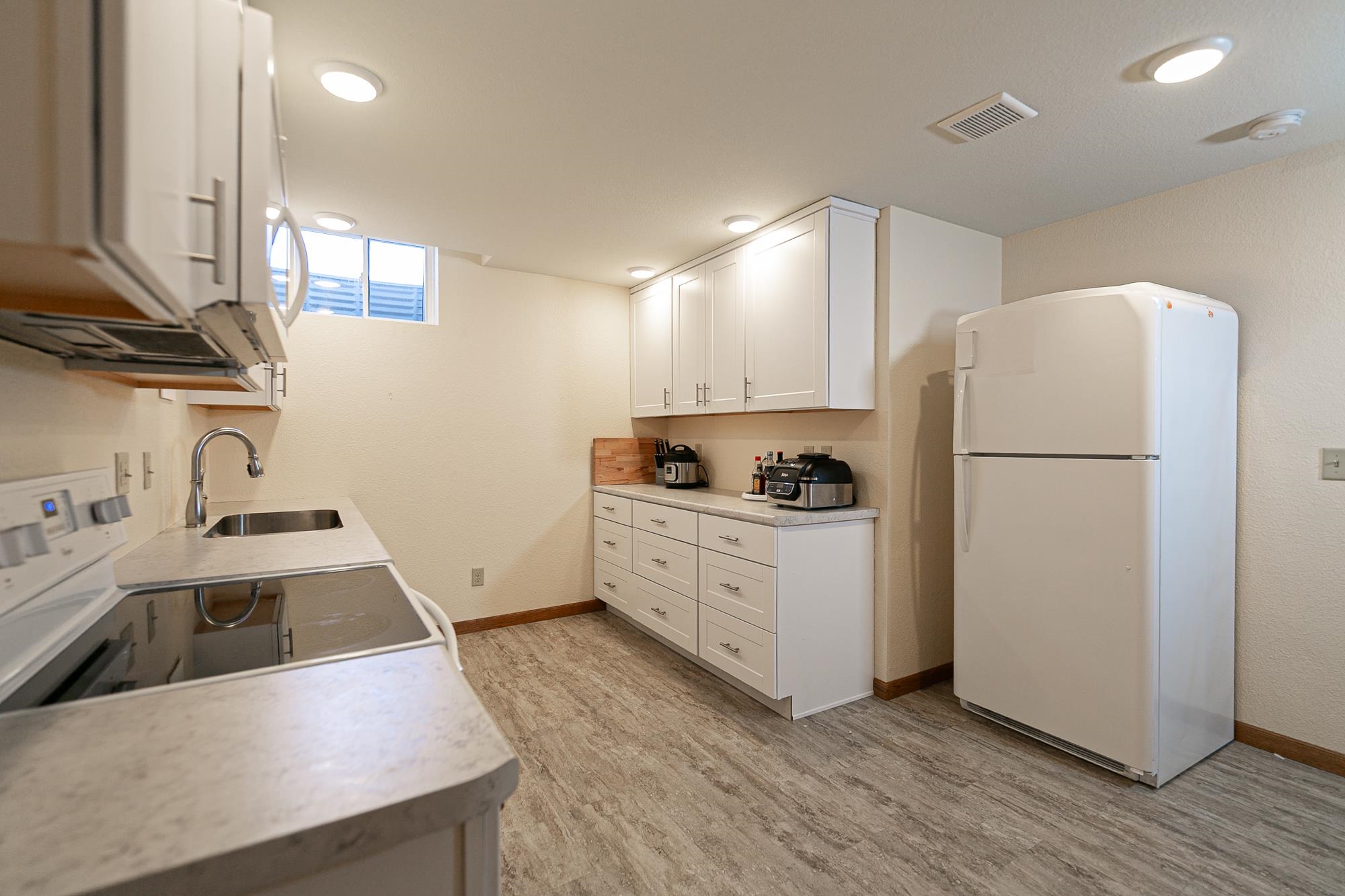 2190 Hidden Creek Road Neenah, WI 54956 - Photo 29 of 39