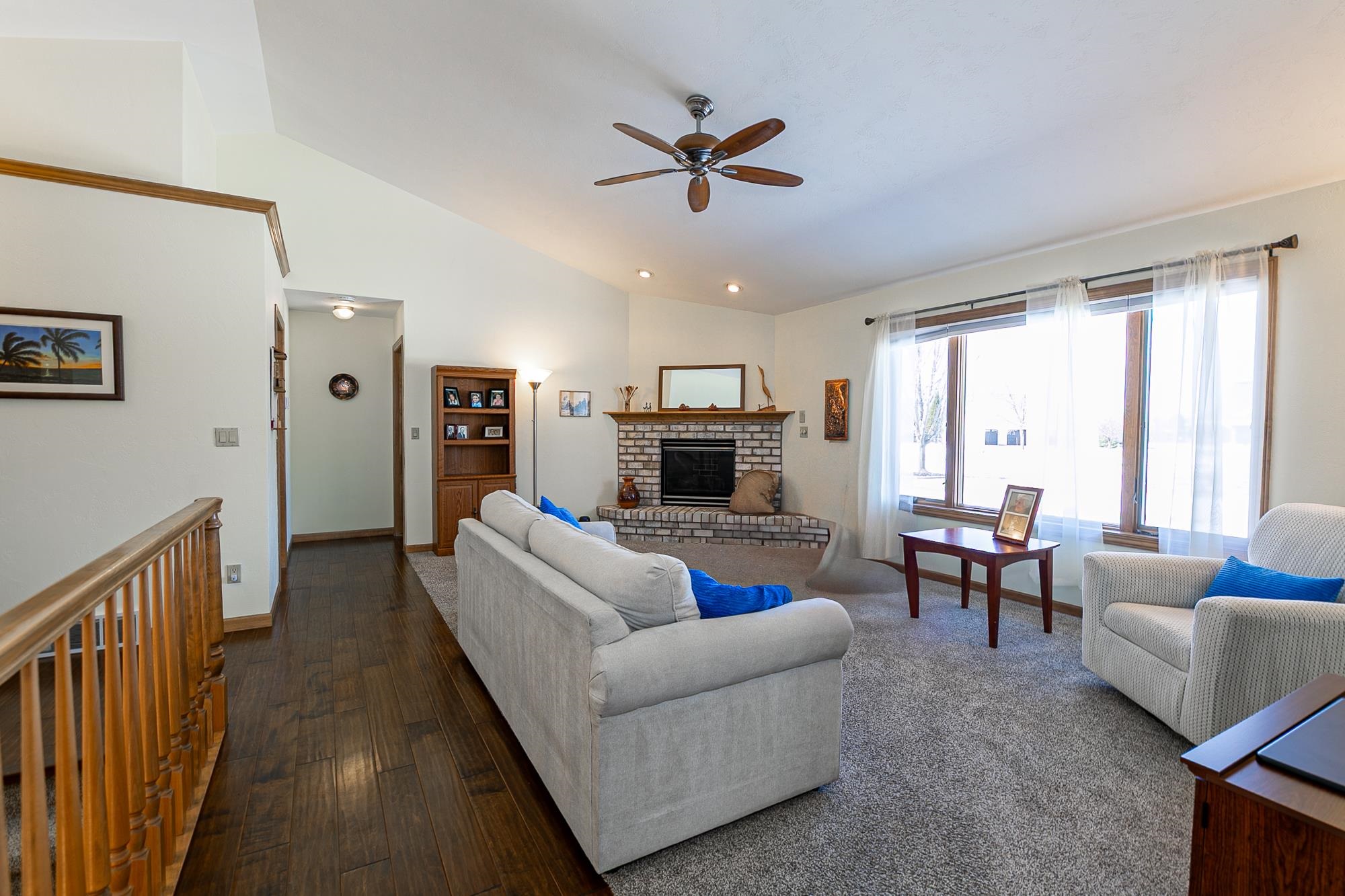 2190 Hidden Creek Road Neenah, WI 54956 - Photo 6 of 39