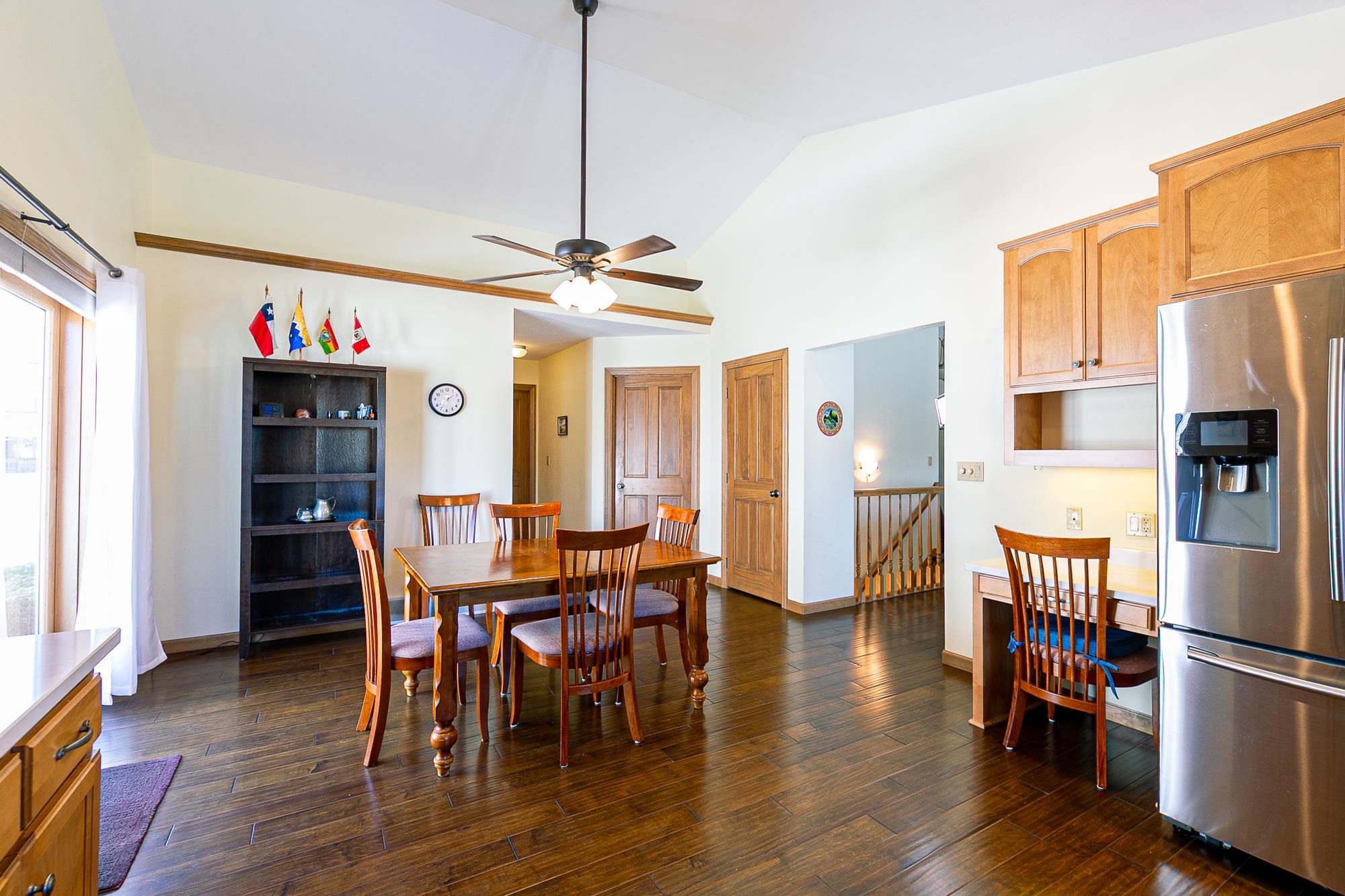 2190 Hidden Creek Road Neenah, WI 54956 - Photo 8 of 39