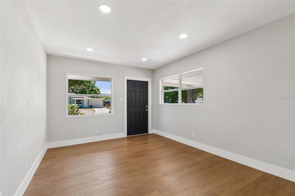 11206 North Arden Avenue Tampa, FL 33612 - Photo 10 of 40