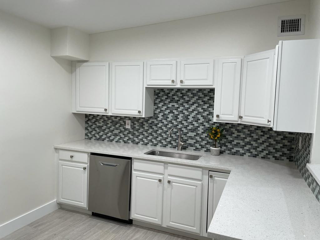4089 Ruth Road Lake Worth, FL 33461 - Photo 5 of 12 09a1ace8-717f-4450-93e2-c14b44af03c3