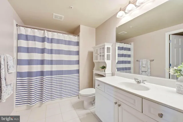 $395,000 | 2726 Gallows Road, Unit 510, Vienna, VA 22180