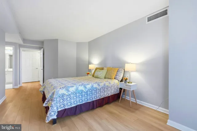 $395,000 | 2726 Gallows Road, Unit 510, Vienna, VA 22180