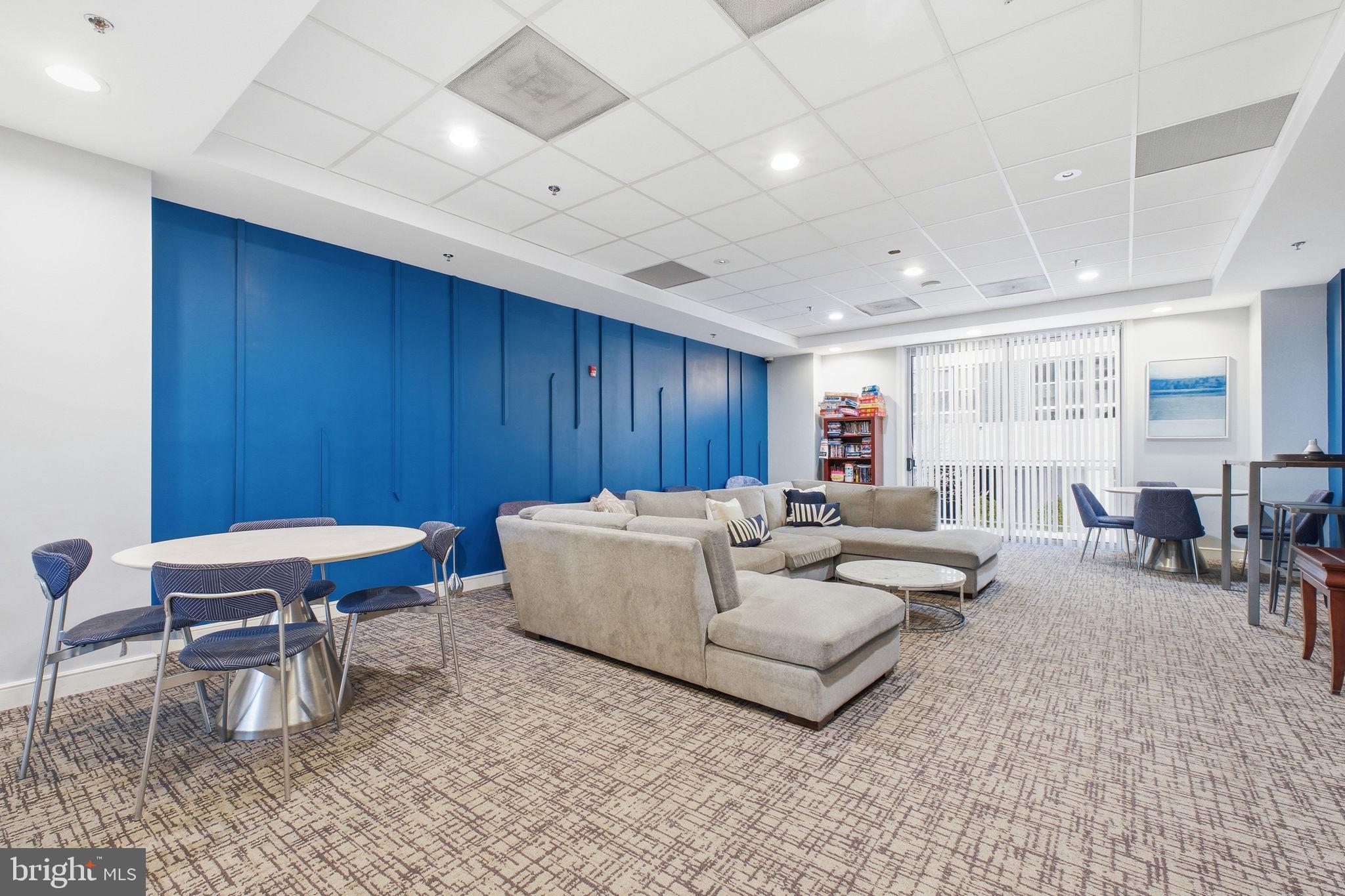 2726 Gallows Road, Unit 510 Vienna, VA 22180 - Photo 25 of 31