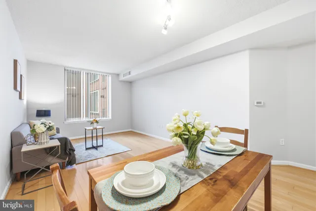 $395,000 | 2726 Gallows Road, Unit 510, Vienna, VA 22180