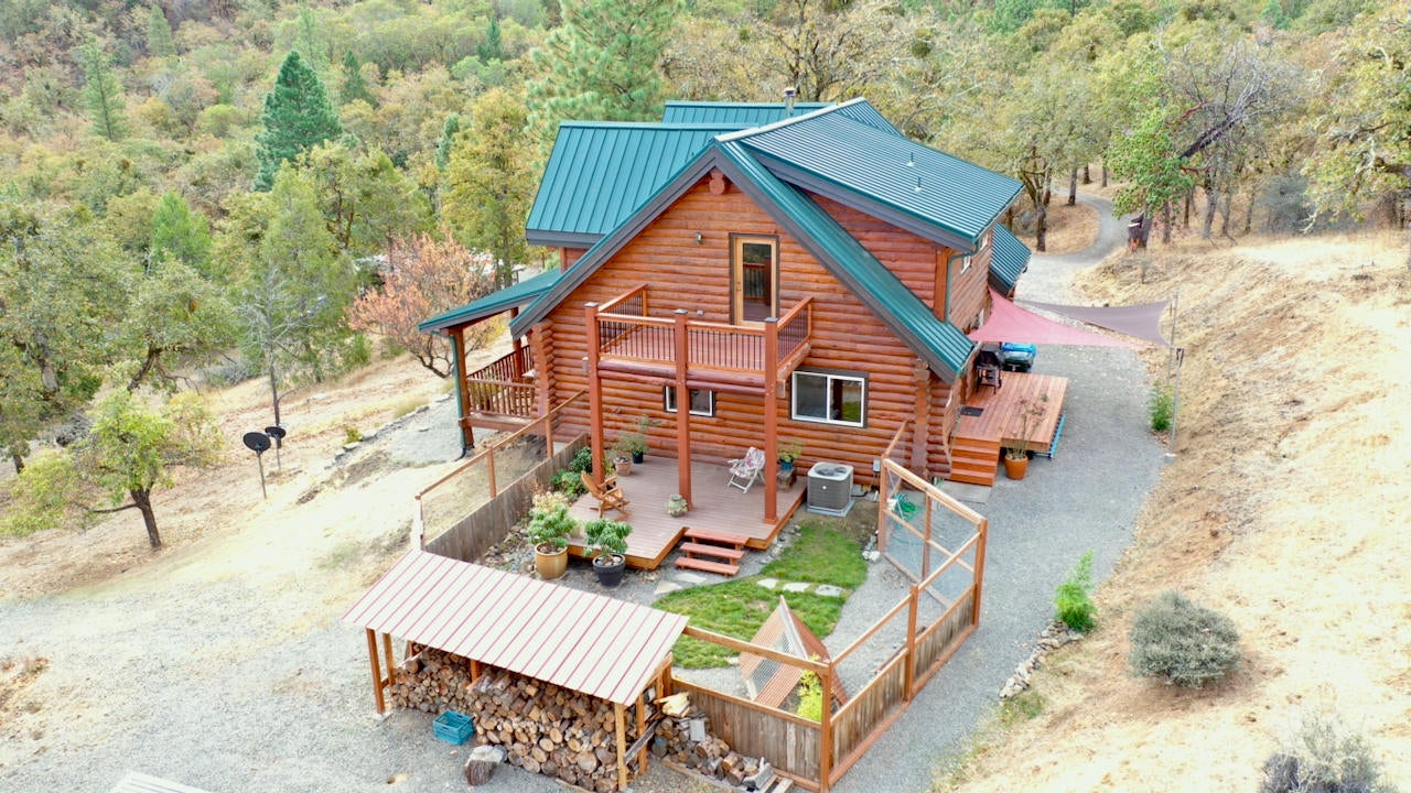 5535 Kane Creek Road Central Point, OR 97502 - Photo 68 of 78 380609183C513F5B771ED2F74CB2539D