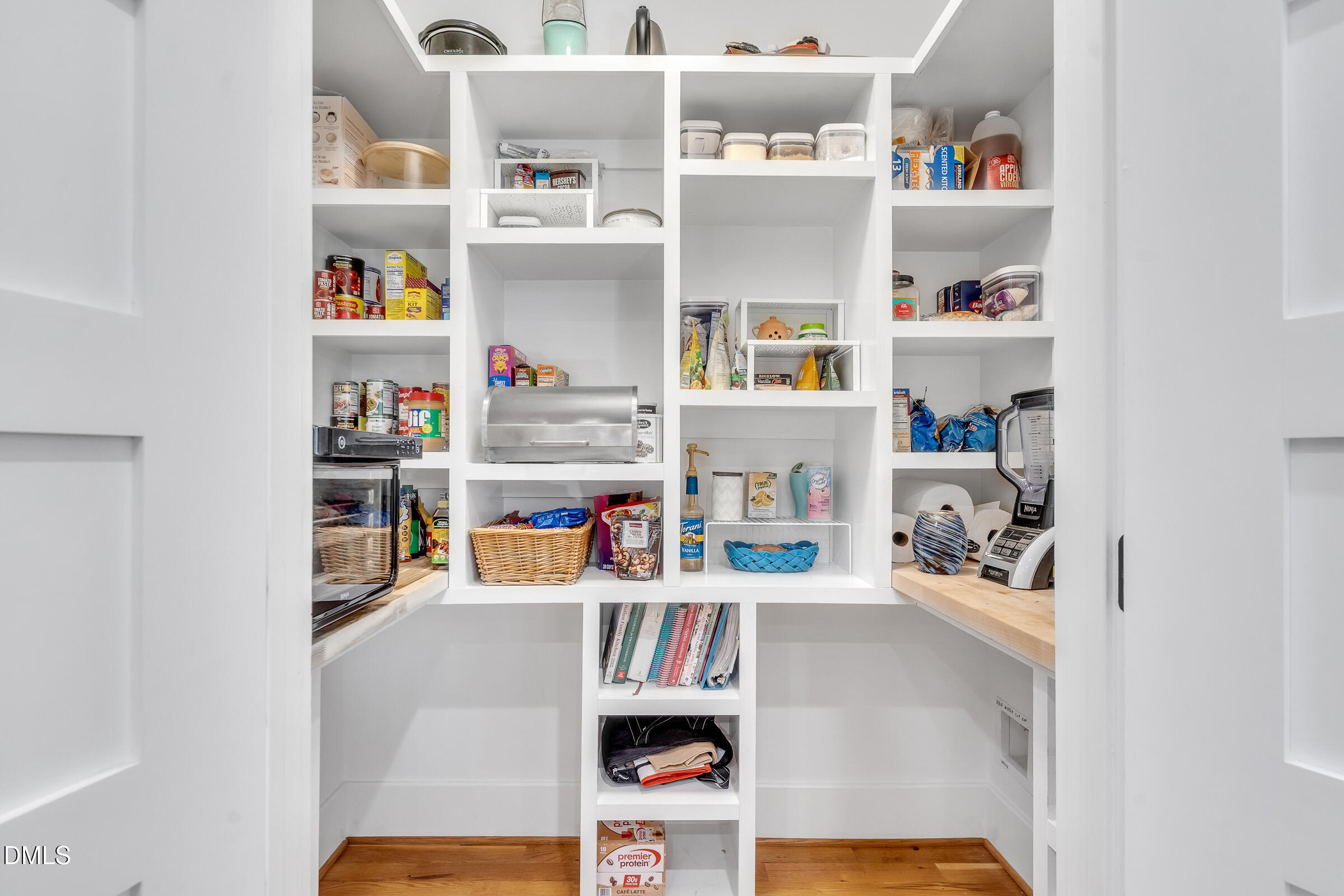 1433 Nottingham Road Raleigh, NC 27607 - Photo 17 of 55 DSC00470