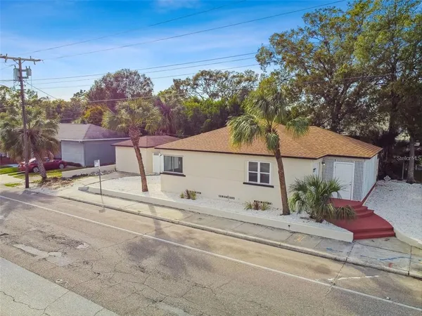 $3,200 | 2402 West Cypress Street, Tampa, FL 33609