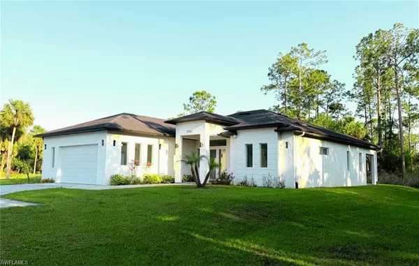$800,000 | 3762 32nd Avenue Southeast, Naples, FL 34117