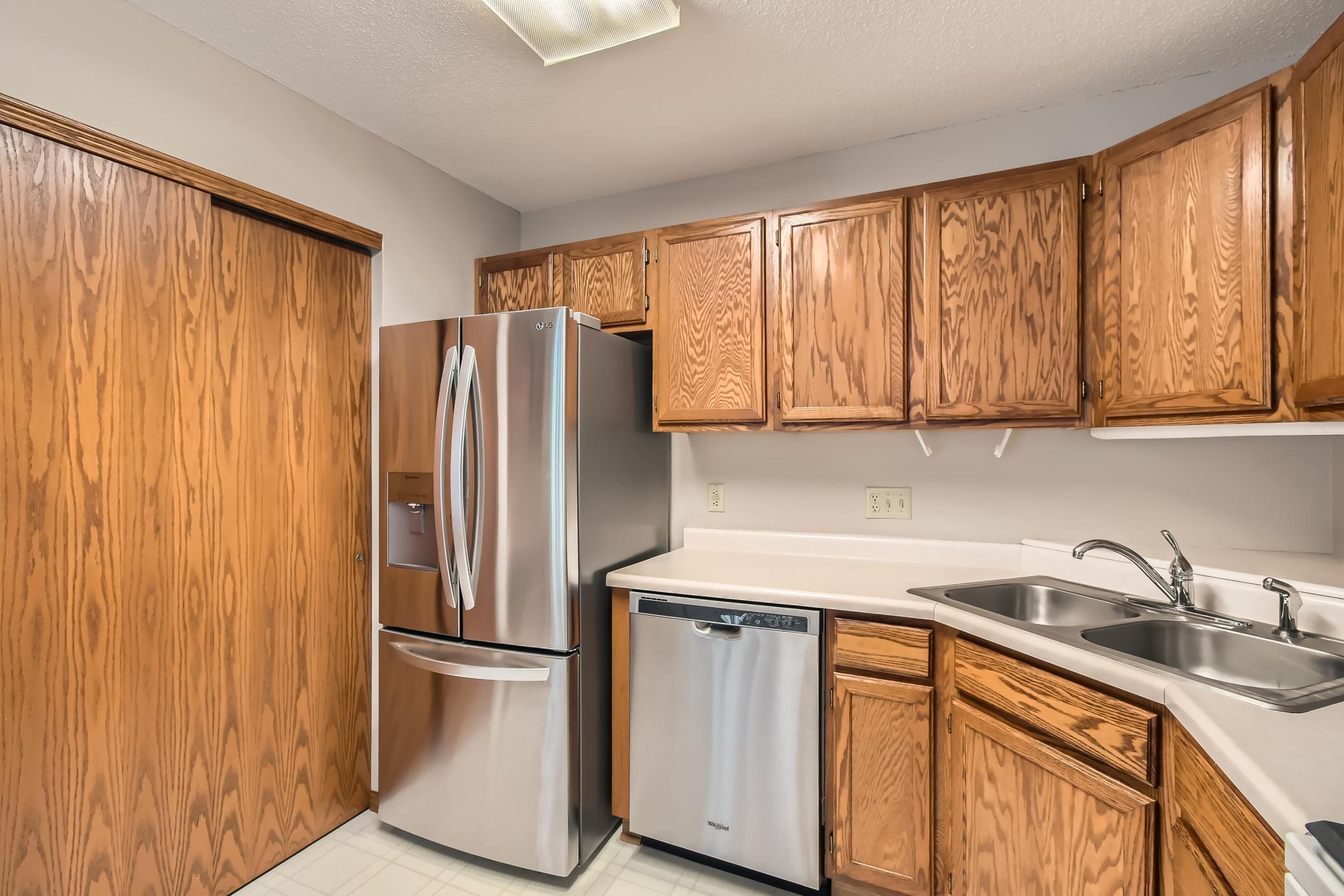 6928 Inverness Trail Inver Grove Heights, MN 55077 - Photo 13 of 25 Gallery Image 13