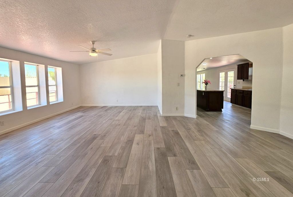 1320 West Benson Avenue Ridgecrest, CA 93555 - Photo 9 of 35 Gallery Image 9