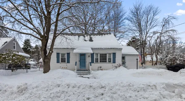 $477,000 | 278 Exchange Avenue, Manchester, NH 03104