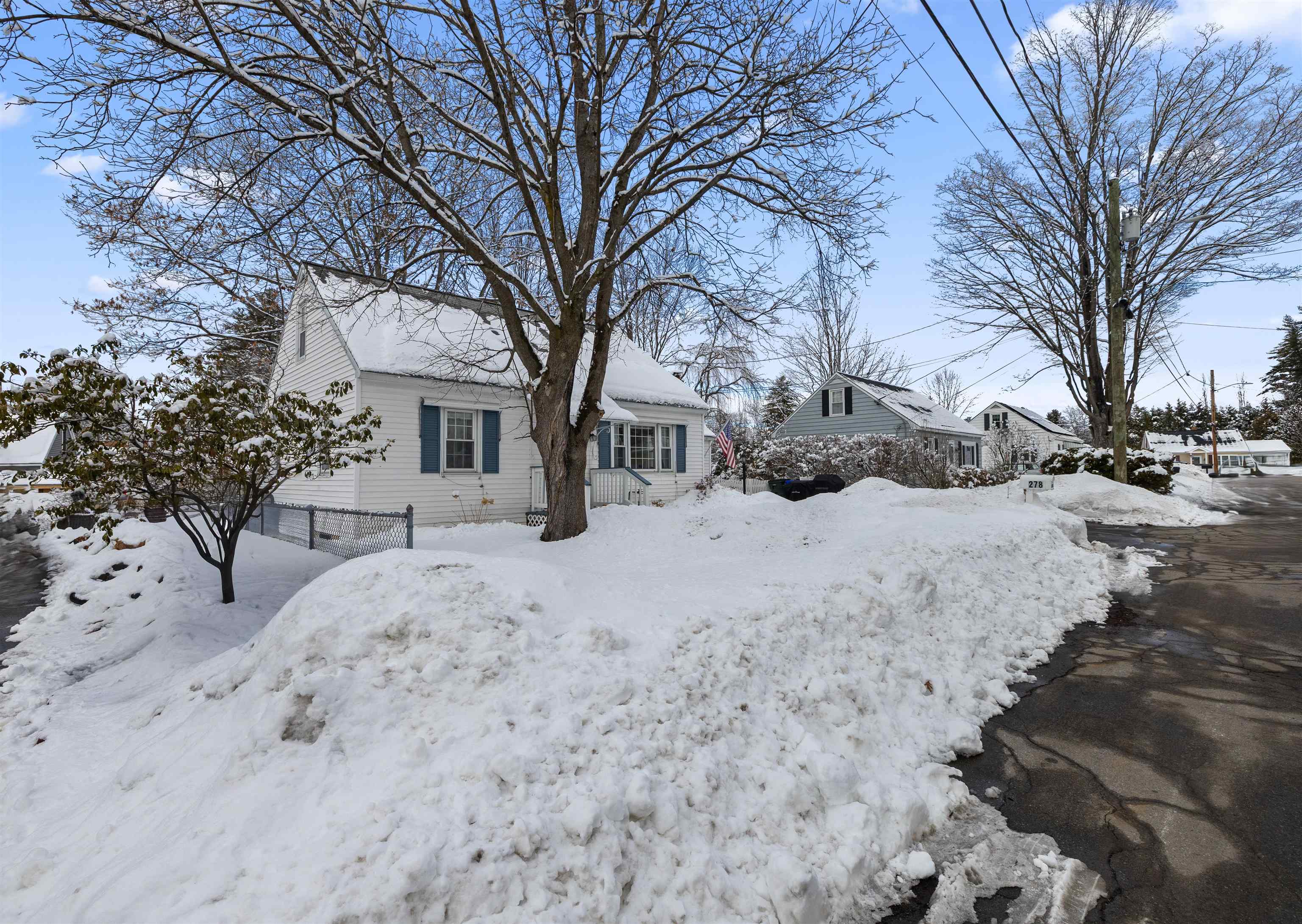 278 Exchange Avenue Manchester, NH 03104 - Photo 21 of 29