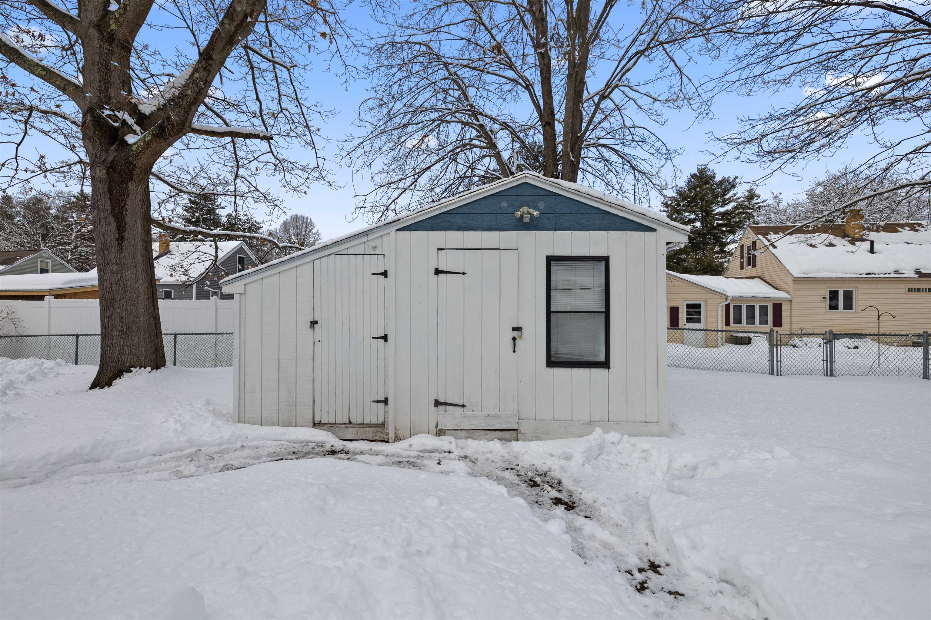 278 Exchange Avenue Manchester, NH 03104 - Photo 25 of 29