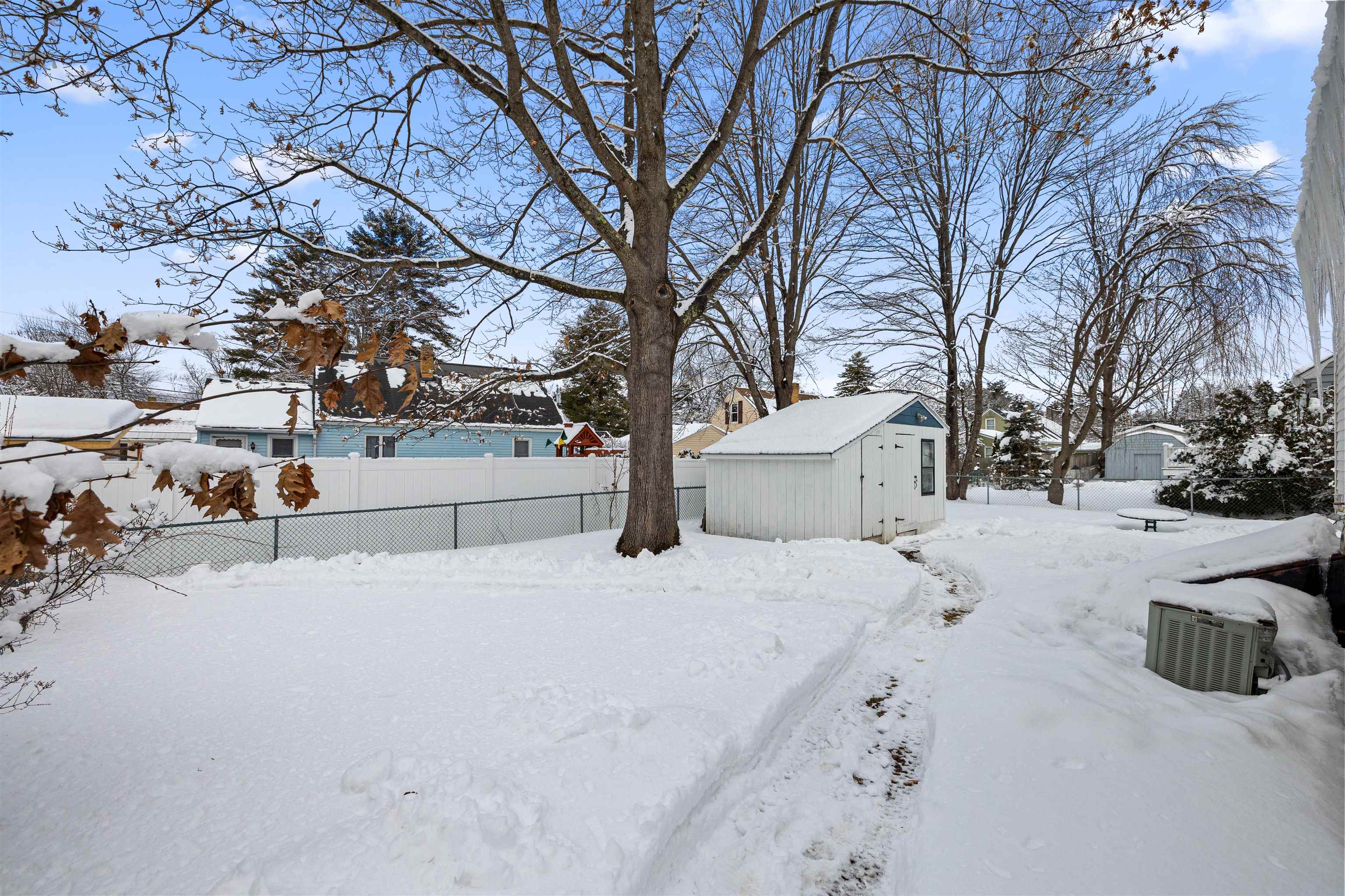278 Exchange Avenue Manchester, NH 03104 - Photo 27 of 29