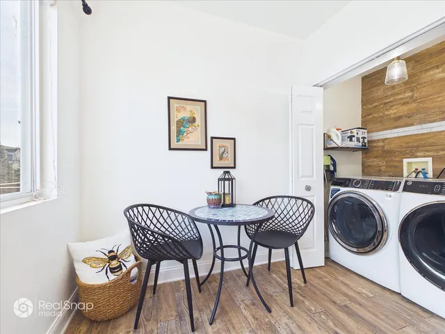 $299,000 | 764 Cherry Creek Drive, Grayslake, IL 60030