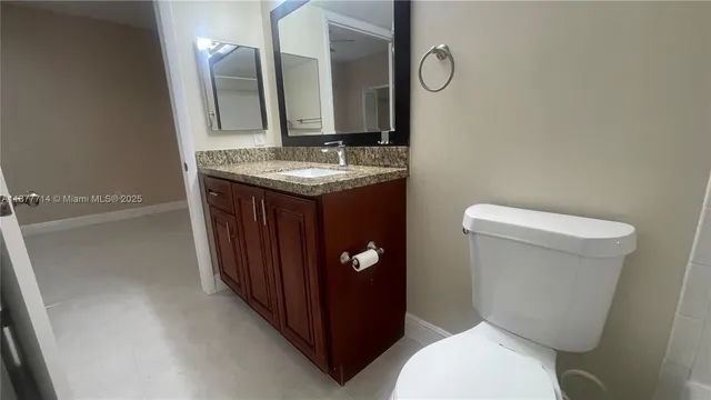 $2,250 | Country Club of Miami, Hialeah, FL 33015