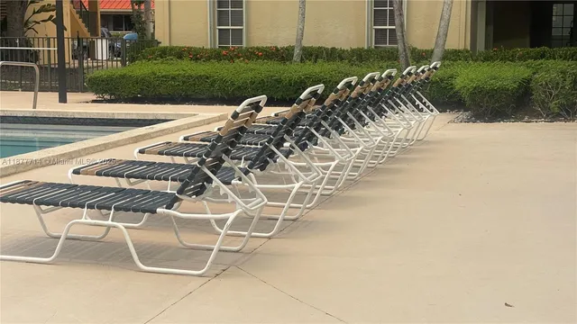 $2,250 | Country Club of Miami, Hialeah, FL 33015