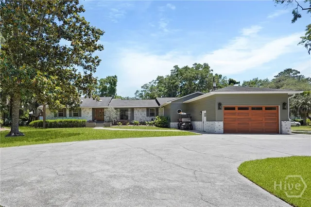 $2,500 | 1112 Walthour Road, Savannah, GA 31410