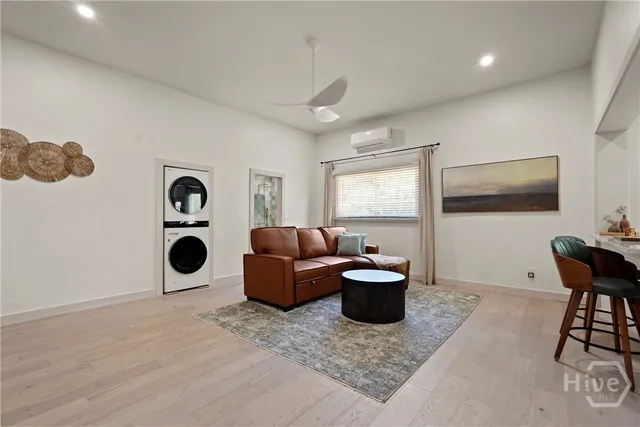 $2,500 | 1112 Walthour Road, Savannah, GA 31410