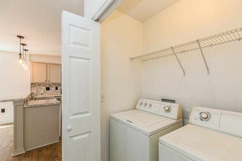 412 Eisenhower Drive Crestview, FL 32539 - Photo 32 of 35 a utility room with dryer and washer