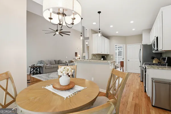 $569,000 | 25 Lyndhurst Way, Sharpsburg, GA 30277