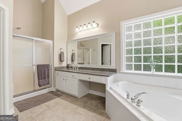 $569,000 | 25 Lyndhurst Way, Sharpsburg, GA 30277