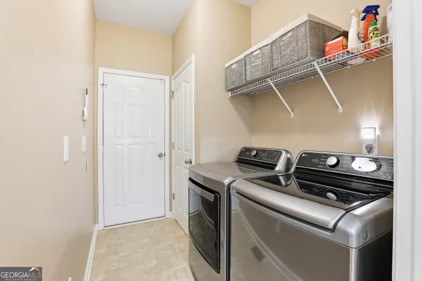 $569,000 | 25 Lyndhurst Way, Sharpsburg, GA 30277